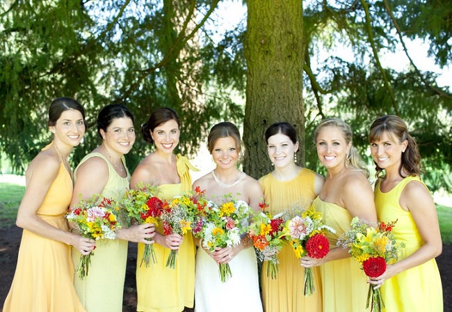 желтый цвет платья для подружек невесты фото