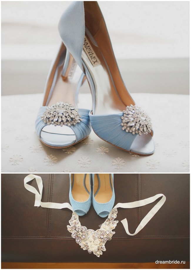 нежно-голубые свадебные туфли с брощью