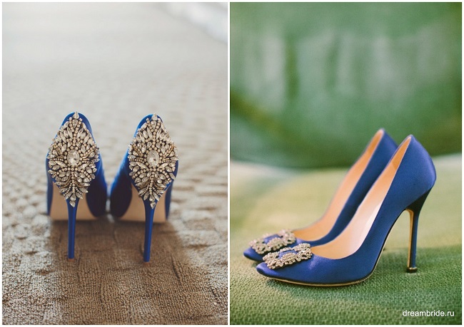синие свадебные туфли на высоком каблуке