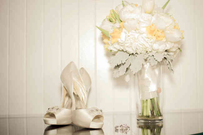 Свадебные туфли с открытым носом - фото