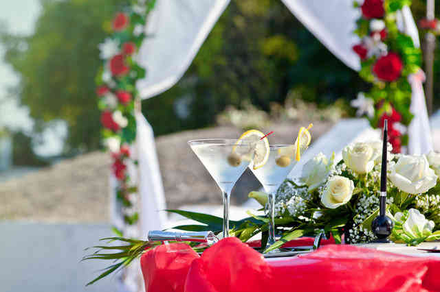красивая свадебная прическа с цветами фото15